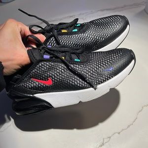 Kids Nike 270 Air Max size 2Y